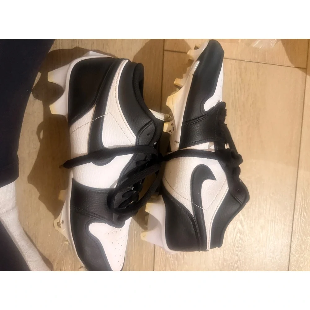 Jordan 1 Low TD Football Cleats Panda Black White F16245-100 Mens 7